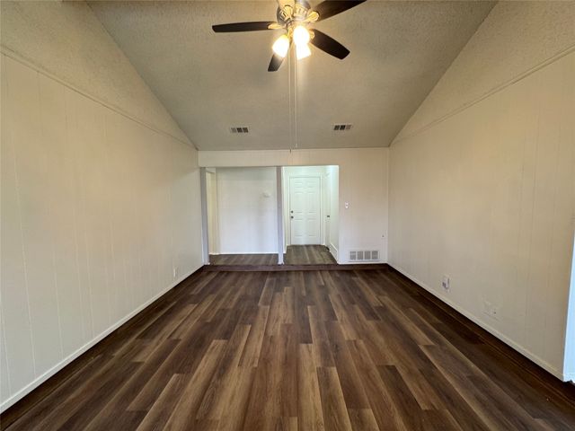 6225 Stardust Drive S, Watauga, TX 76148