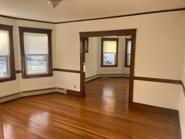 98 Dexter Ave 2, Watertown, MA 02472