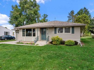 944 Fond Du Lac Avenue, Sheboygan Falls, WI 53085