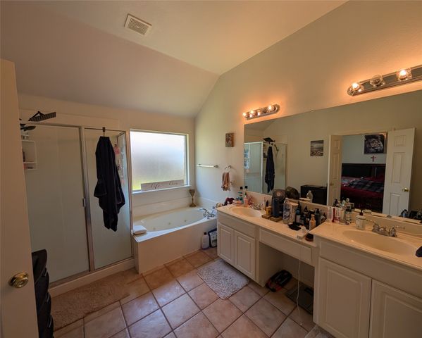 9418 Glenshee Drive, Rowlett, TX 75089