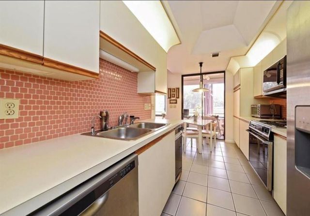 7472 La Paz Boulevard 103, Boca Raton, FL 33433