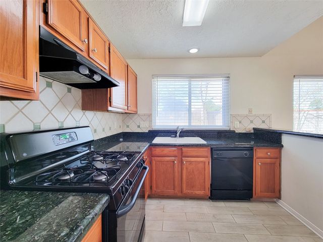 8611 Pool Creek Drive, Houston, TX 77095