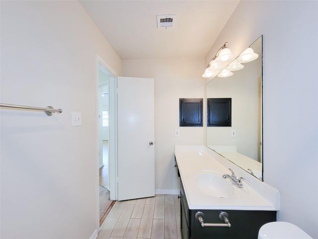 8611 Pool Creek Drive, Houston, TX 77095