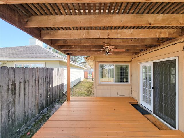 8611 Pool Creek Drive, Houston, TX 77095