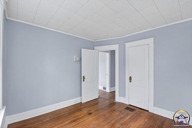 1607 SW Buchanan ST, Topeka, KS 66604
