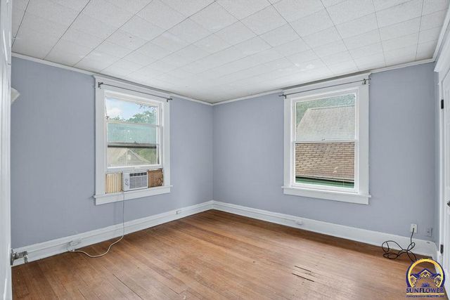 1607 SW Buchanan ST, Topeka, KS 66604