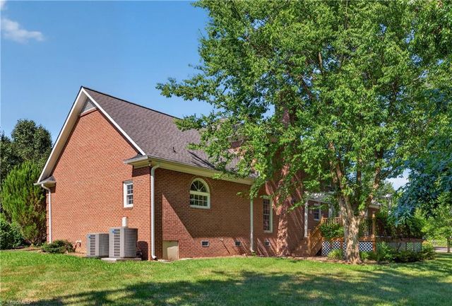 1018 Riverbend Drive, Bermuda Run, NC 27006