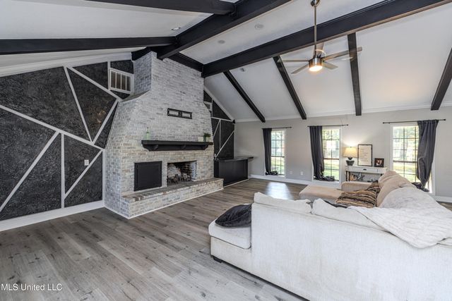 28 Deerfield Drive, Madison, MS 39110