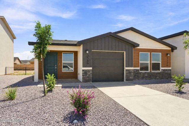 5589 Sierra Verde Place, Las Cruces, NM 88012