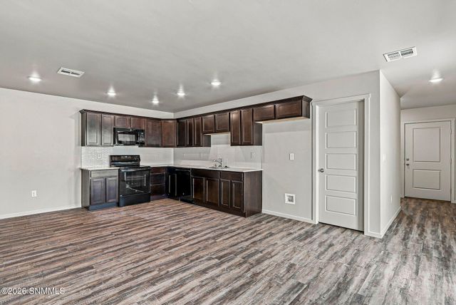 5589 Sierra Verde Place, Las Cruces, NM 88012
