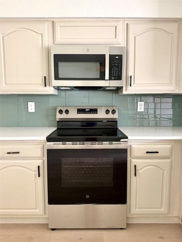 5221 Reed Drive, The Colony, TX 75056