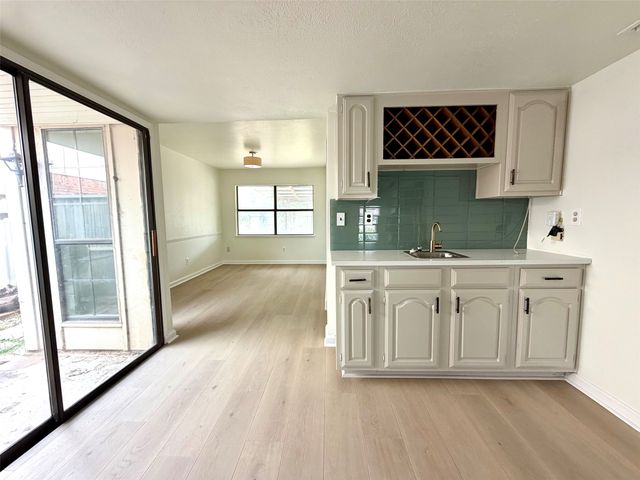 5221 Reed Drive, The Colony, TX 75056