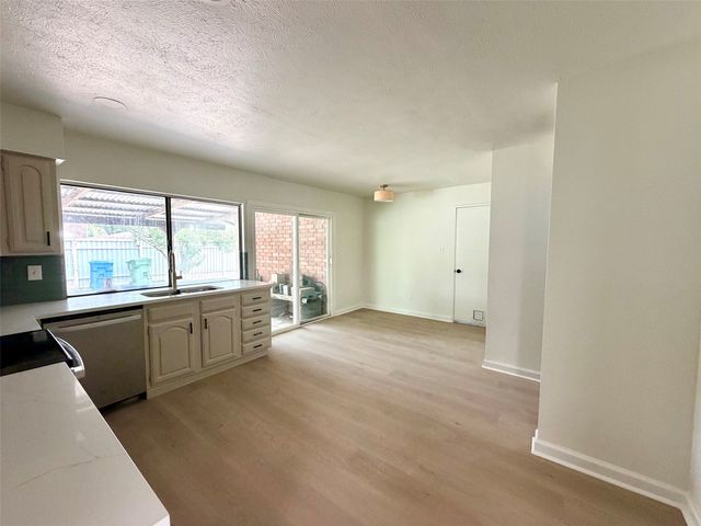 5221 Reed Drive, The Colony, TX 75056