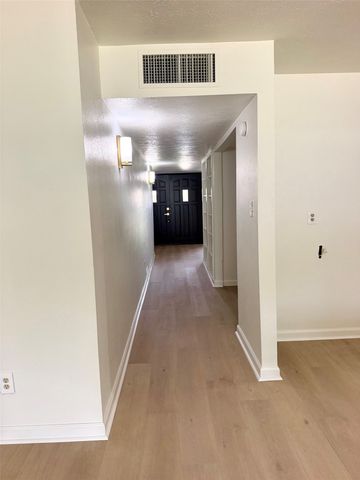 5221 Reed Drive, The Colony, TX 75056