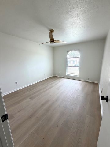 5221 Reed Drive, The Colony, TX 75056