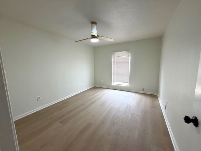 5221 Reed Drive, The Colony, TX 75056