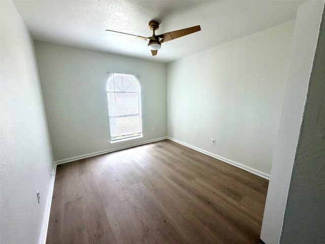 5221 Reed Drive, The Colony, TX 75056