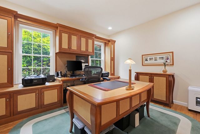 10 Timber Ledge Drive, Holliston, MA 01746
