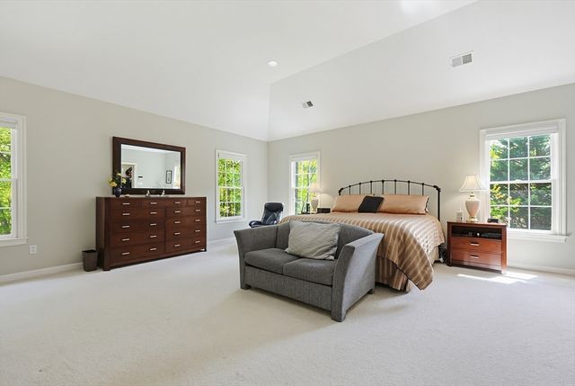 10 Timber Ledge Drive, Holliston, MA 01746