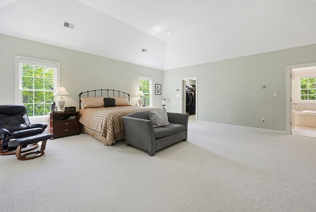 10 Timber Ledge Drive, Holliston, MA 01746
