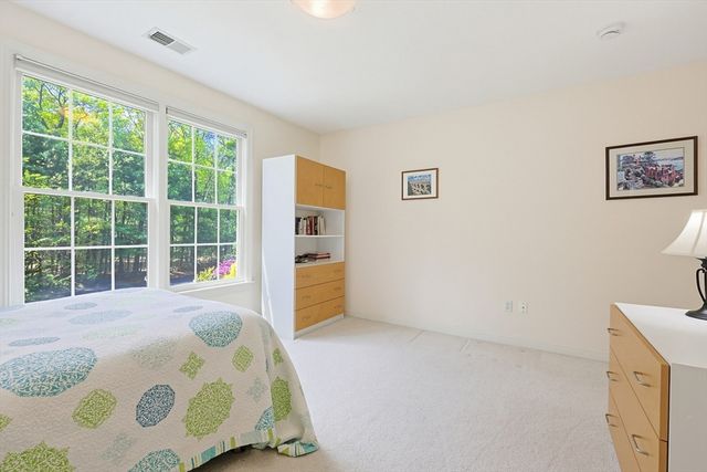 10 Timber Ledge Drive, Holliston, MA 01746