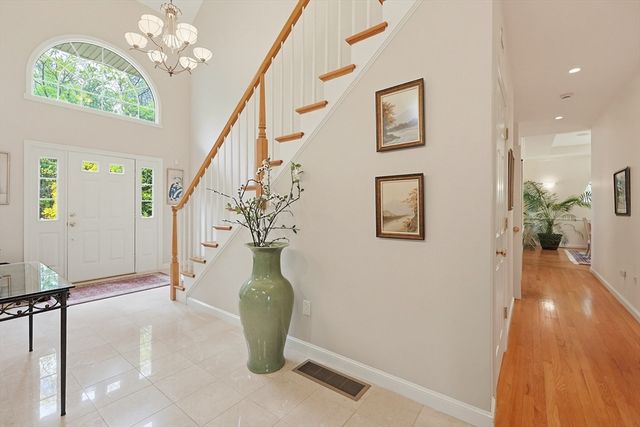10 Timber Ledge Drive, Holliston, MA 01746