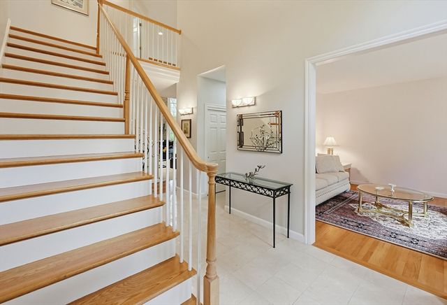 10 Timber Ledge Drive, Holliston, MA 01746