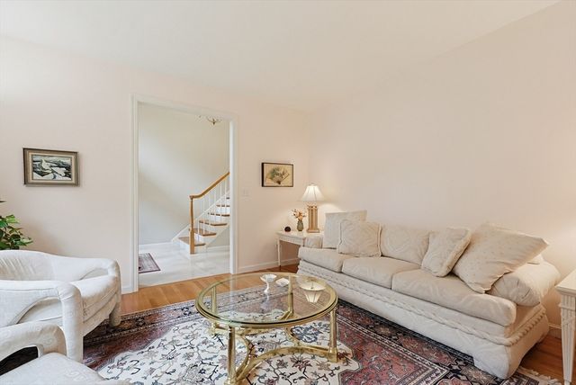10 Timber Ledge Drive, Holliston, MA 01746