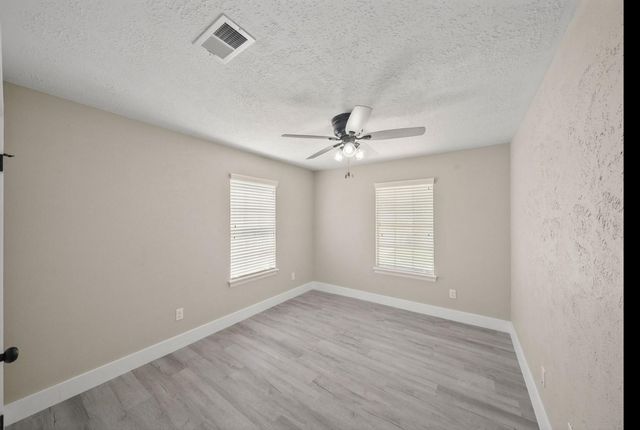 5418 Rock Springs Drive, La Porte, TX 77571