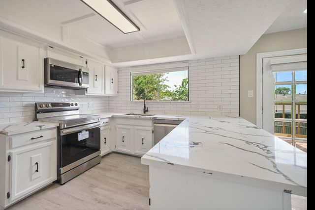5418 Rock Springs Drive, La Porte, TX 77571