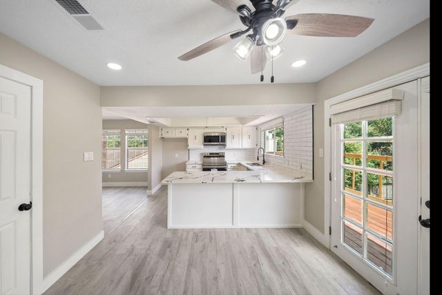 5418 Rock Springs Drive, La Porte, TX 77571