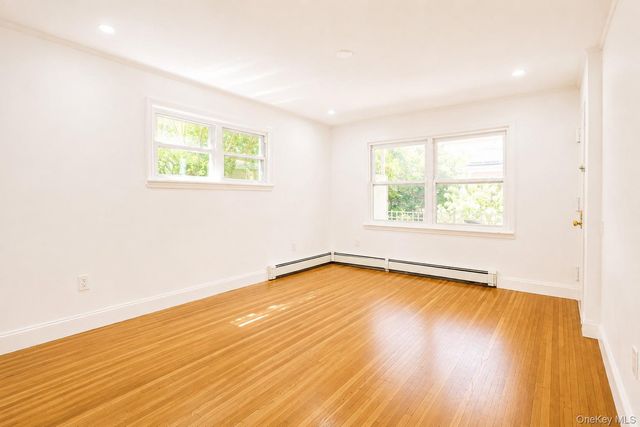 330 E Broadway 211, Long Beach, NY 11561