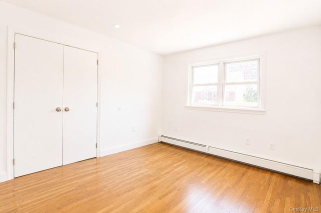 330 E Broadway 211, Long Beach, NY 11561