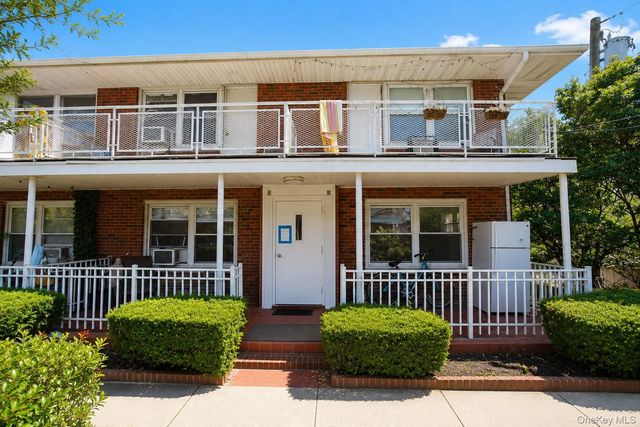 330 E Broadway 211, Long Beach, NY 11561