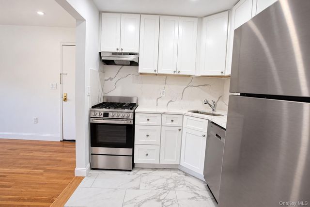 330 E Broadway 211, Long Beach, NY 11561
