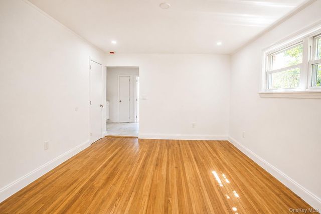 330 E Broadway 211, Long Beach, NY 11561