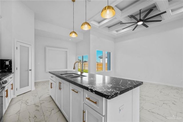 8003 48th Lane, Mcallen, TX 78504