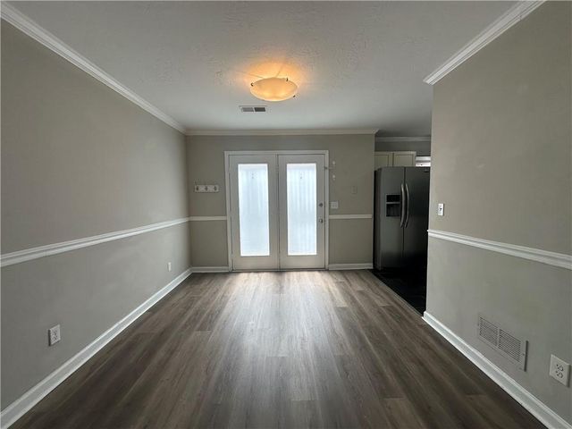 220 Chads Ford Way, Roswell, GA 30076