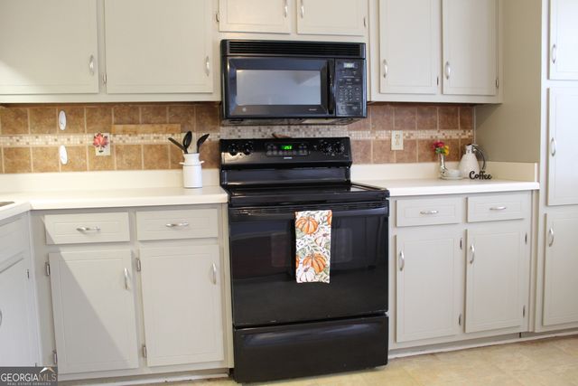 2063 Blackberry Lane, Auburn, GA 30011