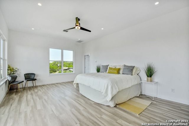 675 HUMMINGBIRD HILL, Canyon Lake, TX 78133