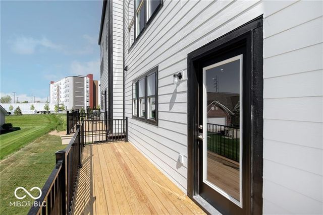 9735 Junction Station, Fishers, IN 46037
