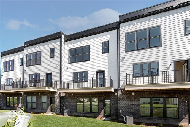 9735 Junction Station, Fishers, IN 46037