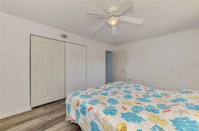 320 BASE AVENUE E 224, Venice, FL 34285