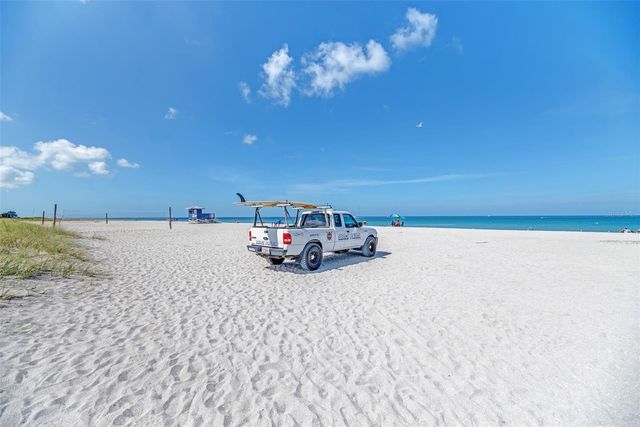 320 BASE AVENUE E 224, Venice, FL 34285