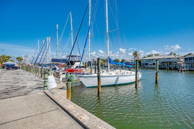 320 BASE AVENUE E 224, Venice, FL 34285