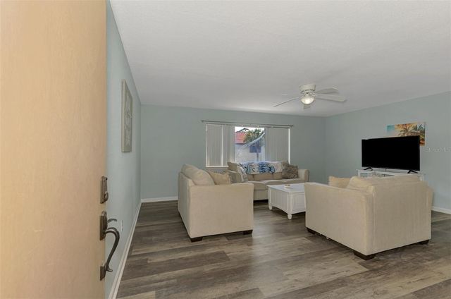 320 BASE AVENUE E 224, Venice, FL 34285