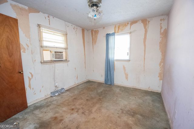 980 Grandma Branch Road, Grantville, GA 30220