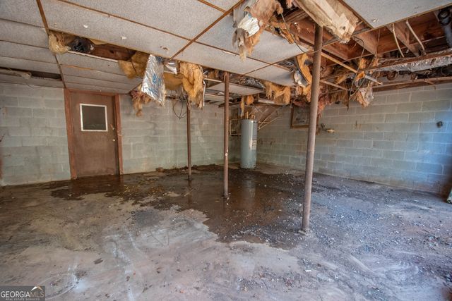 980 Grandma Branch Road, Grantville, GA 30220