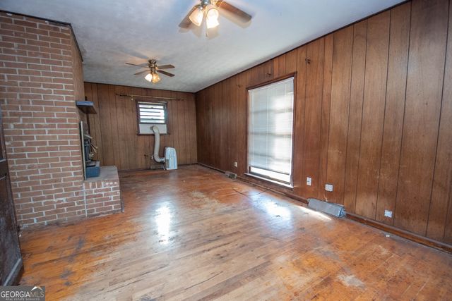 980 Grandma Branch Road, Grantville, GA 30220