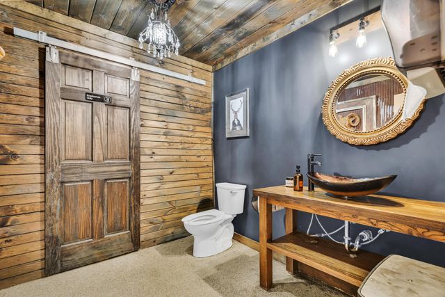 8 E 3rd Avenue, Mount Sterling, OH 43143